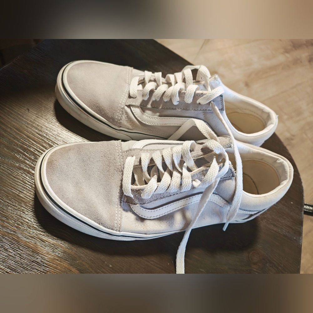 Vans Women's Sneakers - Gray and White